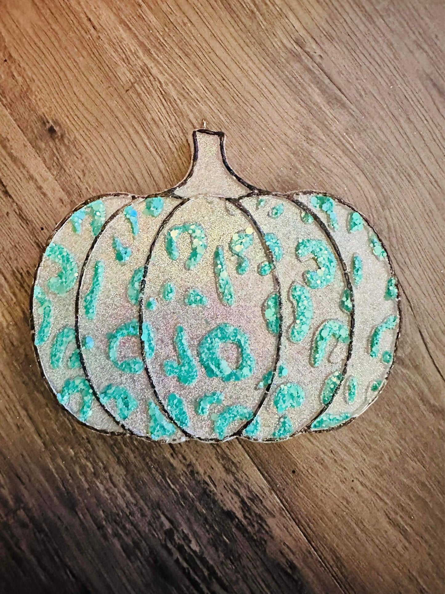 Silver leopard pumpkin